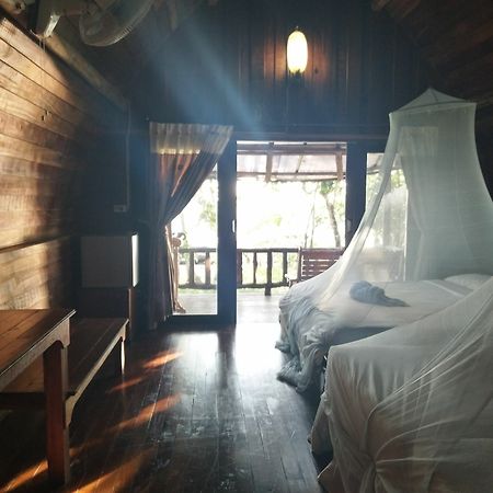 Aow Noi Resort Ko Kut Exterior photo